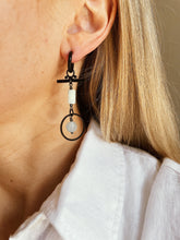 Load image into Gallery viewer, Asimetriski auskari ar Akvamarīnu