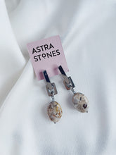 Load image into Gallery viewer, Auskari ar Opālu