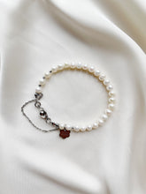 Load image into Gallery viewer, Rokassprādze ar Pērlēm