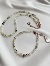 Load image into Gallery viewer, Kaklarota ar Prenītu