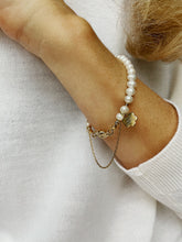 Load image into Gallery viewer, Rokassprādze ar Pērlēm