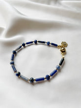 Load image into Gallery viewer, Rokassprādze ar Sodalītu