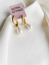 Load image into Gallery viewer, Auskari ar Pērlēm