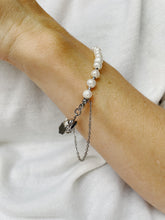 Load image into Gallery viewer, Rokassprādze ar Pērlēm