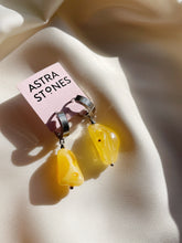 Load image into Gallery viewer, Auskari ar Dzintaru