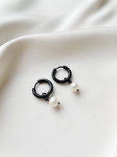 Load image into Gallery viewer, Auskari ar Pērlēm