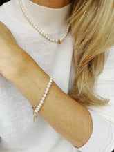 Load image into Gallery viewer, Rokassprādze ar Pērlēm