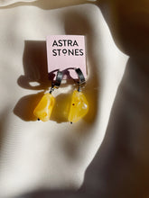 Load image into Gallery viewer, Auskari ar Dzintaru