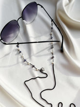 Load image into Gallery viewer, Briļļu ķēdīte ar Pērlēm, Jolītu
