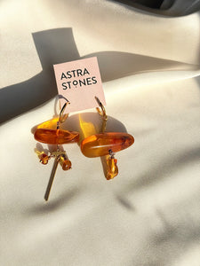 Asimetriski auskari ar Dzintaru